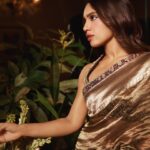 Bhumi Pednekar Instagram - Dressed to celebrate the magician for Heeramandi wearing the magician @manishmalhotra05 @manishmalhotraworld Pure Opulence ❤️ . . . Styled by @chandiniw Earrings @mahesh_notandass Assisted @junni.khyriem Clicked @vidhigodha Makeup @niccky_rajaani Hair @hrishidoeshair