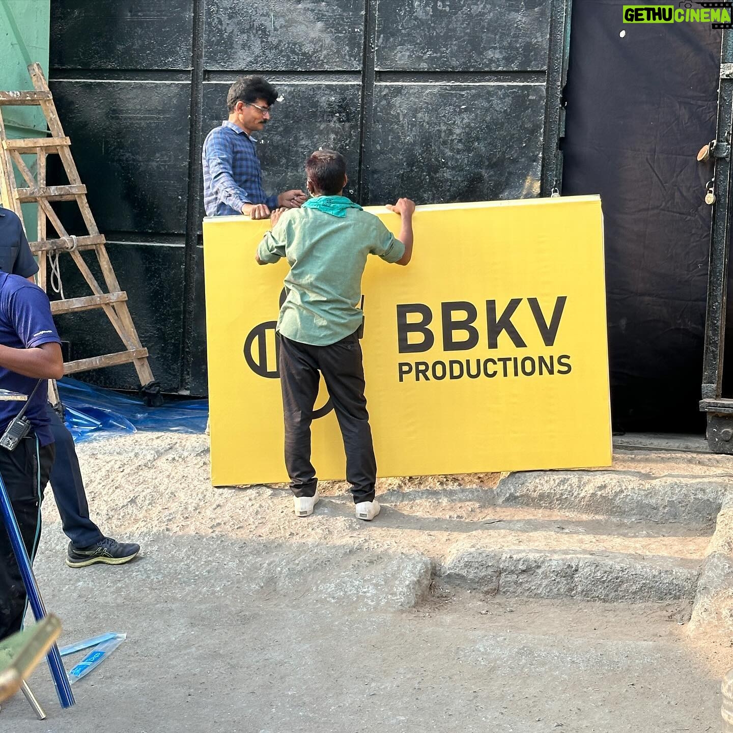 Bhuvan Bam Instagram - March bhi khatam ho gaya doston! Kuch flashbacks iss mahine ke 🥰🌟 #MarchDump