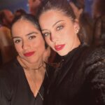 Bia Arantes Instagram - Que orgulho da minha amiga @lethiciabronstein ♥️ que desfile lindo, que talento incrível! Tanto amor, tantos encontros! Parabéns pelos 16 anos de @lebronstein ♥️ lov u TETTO Rooftop Lounge