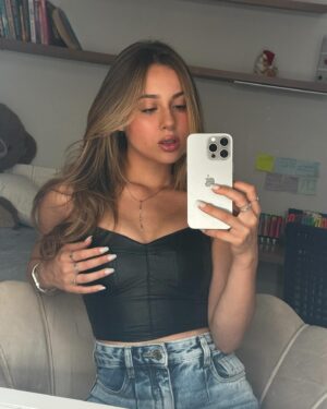 Bia Torres Instagram - i hate it here 
so i'll go to 
secret gardens in my mind 
🎀🎶🎀🎶🎀🎶
