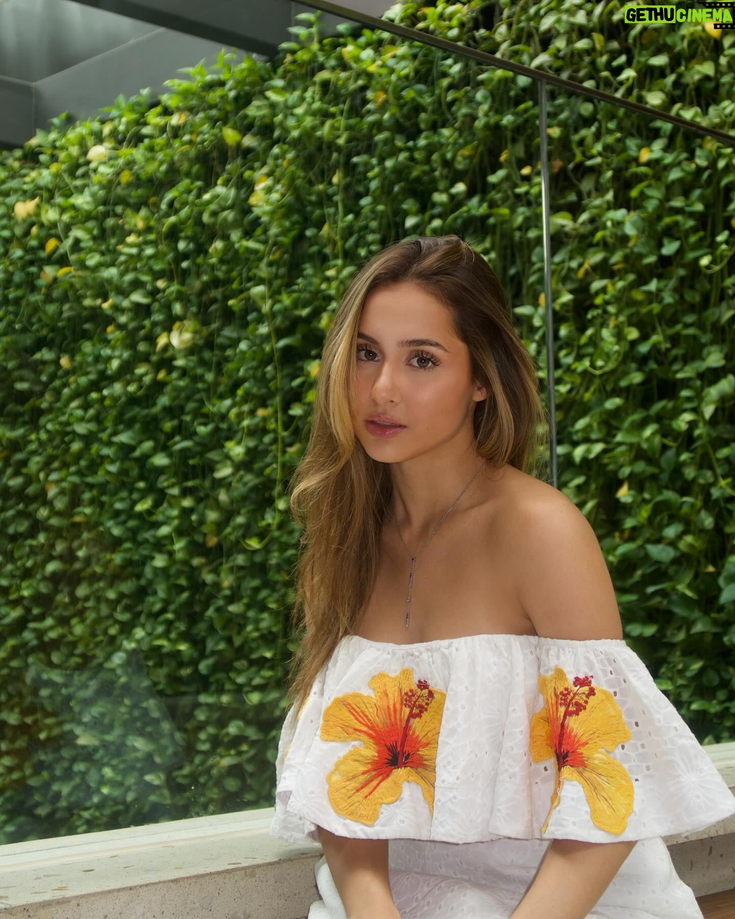 Bia Torres Instagram - too much π»πβ¨πͺπΌπ»