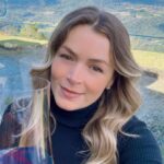 Bianca Castanho Instagram - Cheers 🍷 #tbt #gramado #canela #serragaucha #inverno2023