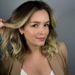 Bianca Castanho Instagram - Novo look para começar o novo ano! Ainda apaixonada pelo meu novo corte e nova cor by @echairsalon @emerson_c ✨💖 He is the best!!! 👏🏻🤩 #highlights #hairgoals #echairsalon