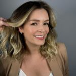 Bianca Castanho Instagram - Novo look para começar o novo ano! Ainda apaixonada pelo meu novo corte e nova cor by @echairsalon @emerson_c ✨💖 He is the best!!! 👏🏻🤩 #highlights #hairgoals #echairsalon