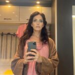 Bige Önal Instagram - 1. Arabada selfie’si 2. Saçında kahverengisi 3. Tenis kortunda filesi 4. Karnı burnunda Ali’si 5. Do not disturb’ün güzelleri 6. Shaker’ında kahvesi 7. Kendi gibi güzel bahçesi İşte bu da bir dump’ın hikayesi🌸