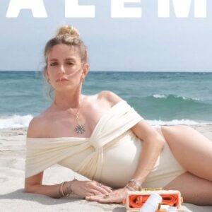 Bige Önal Instagram - 🤍
@lamer 
@alemdergisi
•
İlham denizin iyileştirici gücünden🌊🐚🪸 @bigeonal @lamer @beegoddessjewellery 
#bigeönal #lamer #beegoddessjewellery 
Genel Yayın Yönetmeni: @gozdeyorukogluersu
Röportaj: @ceylanyeniacun 
Fotoğraflar: @merzincan 
Styling: @bengisugurell
Video: @oznurozturrk
Saç: @talatkivrak
Makyaj: @hakankulturofficial
Styling asistanı: @gozdeeekici 
Fotoğraf asistanı: @emrekaratasoglu