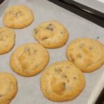 Bige Önal Instagram – Sürpriz bir son, yılbaşı ağacı ve Francis 🍪😊