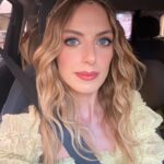 Bige Önal Instagram - 1. Arabada selfie’si 2. Saçında kahverengisi 3. Tenis kortunda filesi 4. Karnı burnunda Ali’si 5. Do not disturb’ün güzelleri 6. Shaker’ında kahvesi 7. Kendi gibi güzel bahçesi İşte bu da bir dump’ın hikayesi🌸