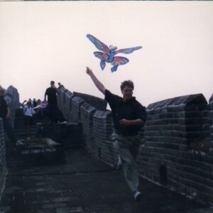 Bill Gates Instagram - Remembering this moment in 1995, when I flew a kite while on the Great Wall of China. You could say I had a pretty good time.