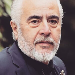 Binnur Kaya Instagram - Anılarımız birikiyor...Beraber geçirdiğimiz her an, benim için zenginlik, mutluluk... Bizi buluşturan hayata teşekkür ederim... Onurlandırdın... Yollarımız açık, anılarımız bol olsun... Çok seviyorum... @uguryucel__official