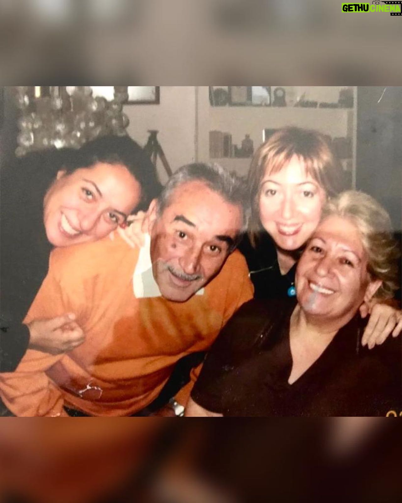 Binnur Kaya - 48.5K Likes - Sıcağı sıcağına elim gitmedi,yazamadım...Arayan soran,paylaşan,yalnız bırakmayan herkese,tüm dostlara...ailem adına da sonsuz teşekkürlerimizle...Var olun...