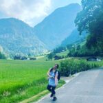 Binnur Kaya Instagram - Yolun mutlulukla bir ilgisi var...