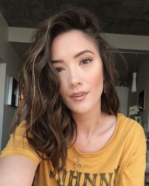 Blair Fowler Instagram - 🍯