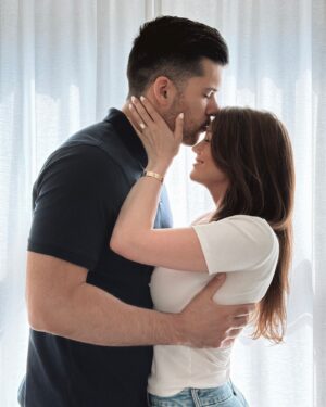 Blair Fowler Instagram - Hard launch 💍 

Video introducing my FIANCÉ and sharing our story is live on my channel!