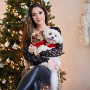 Blair Fowler Instagram - Finally!!! A photo where both of the boys are somewhat paying attention (or at least oriented towards the general direction of the camera)! This may have been shot 174... but who’s counting? Also- vlogmas day 8&9 just went up on my channel! I go shopping for a funny white elephant gift and open up a little bit about my OCD and I’m really nervous about it so if you’re still reading this go show the video some love link is in my bio okay byyeeeee ❤️