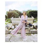 Blanca Soto Instagram - Feeling grateful 🤗!! Hermoso Viernes 🌟 @iorane @iorane_world #Happy #Love #teamsoto #infinito #instamood #besazos 💋#instaphoto #mood #smiles #fashion