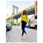 Blanca Soto Instagram - Sunday 💛 New York State of Mind !!! 🌻 #NY 🚕 #gratitud 🌼 #lookoftheday #yellow 🤩#picoftheday ☀️ #mood⚡️#happy 😀 #fashion #love #teamsoto #besazos #infinito