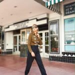 Blanca Soto Instagram - Holaaaaa 🎥 Autumn 🍁 spirit 🙌🏻 #teamsoto #infinito #besazos #photooftheday #instafashion #photomood #actress #lifestyle