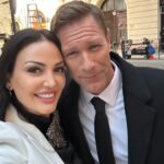 Bleona Instagram - Why worship legends when you know that you can join them? I am incredibly humbled and grateful! HUGE THANK YOU #steveleejones 🙏🏻@actionjessevjohnson And #cheers to one of the nicest people I have ever come across in my life! #aaroneckhart 🤍 #movielife #bleona