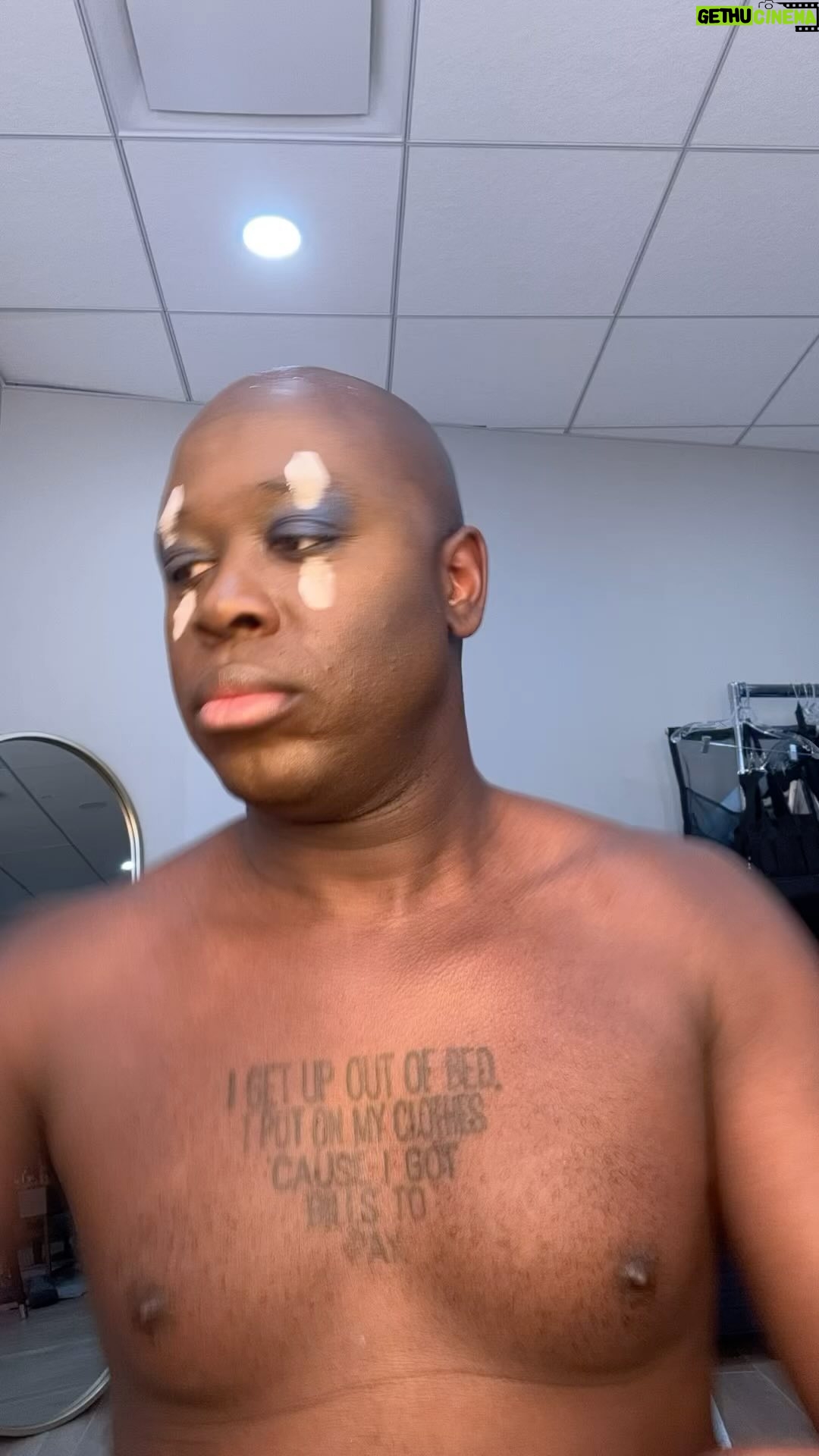 Bob the Drag Queen Instagram - My midshow makeup change. narrated by @shhhrrera