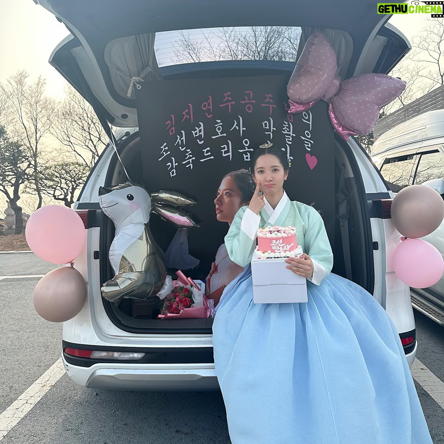 Bona Instagram - 참 즐겁고 또 즐거웠던 #조선변호사 🌸 연주로 보낸 시간이 참 감사하고 행복했습니다 저희의 마지막도 함께 해주세요🤍
