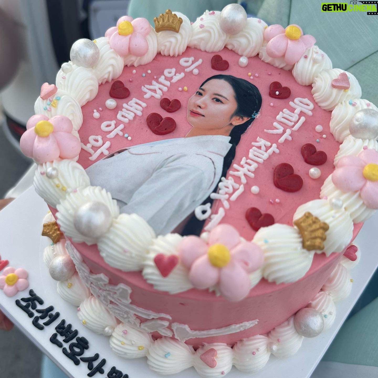 Bona Instagram - 참 즐겁고 또 즐거웠던 #조선변호사 🌸 연주로 보낸 시간이 참 감사하고 행복했습니다 저희의 마지막도 함께 해주세요🤍