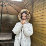 Bona Instagram - 나의 올 겨울을 책임져줄🤍⛄️❄️ #광고 #디스커버리 #디스커버리고어텍스패딩 #디스커버리베르겐고어