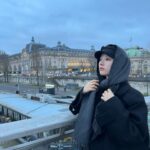 Bona Instagram – P A R I S☁️🎄❄️🤍