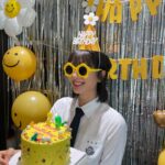 Bona Instagram - 길었던 하루 만큼 축하 잔뜩 받은 생일🎂 축하해주신 모든 분들 너무 감사합니다! 제가 더 잘할게요💛