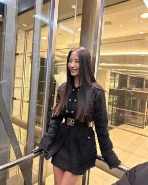 Bona Instagram - 감쟈합니당..🖤