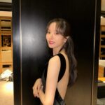 Bona Instagram - 늦었지만 와주신 모든 분들, 함께해 주신 모든 분들께 감사인사를 드리며💐 작년 여름부터 겨울까지 모두가 치열하게 그려온 #피라미드게임 D-1 곧! 시작합니다🔥 내일 2월 29일 낮12시 오직 @tving.official 에서 만나요🫡🤍