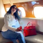 Boussy Instagram - 🤍🤍✈️