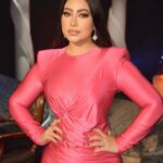 Boussy Instagram - مع العرافة 🩷🩷
