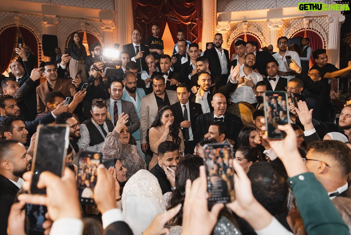 Boussy Instagram - الف مليون مبروووووك لإبني وإبن اخويا الفنان الكبير الجدع إبن البلد @mohamedfouadofficial مبروك ياحبيبي وربنا يفرحك بيه وعقبال ماتفرح ببناتك القمر 🤵🏻👰🏻♀️❤️❤️❤️❤️