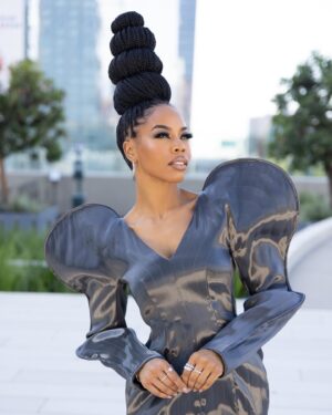 Brandee Evans Instagram - Today was magical!!! Thank you so so much for having me host your second annual @naacpimageawards fashion show. 

Photographer @kellybalch 

Stylist @mickeyboooom 

Hair @stylesbydavonte
(I drew a bootleg pic and he created magic. See last slide) 

Makeup @hotlikefirre 

Dress @annakikiofficial 

Shoes @gedebe 

Jewelry @shopmiraco

#Braids #NaturalHair #naacpimageawards #Naacp