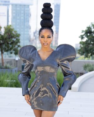 Brandee Evans Instagram - Today was magical!!! Thank you so so much for having me host your second annual @naacpimageawards fashion show. 

Photographer @kellybalch 

Stylist @mickeyboooom 

Hair @stylesbydavonte
(I drew a bootleg pic and he created magic. See last slide) 

Makeup @hotlikefirre 

Dress @annakikiofficial 

Shoes @gedebe 

Jewelry @shopmiraco

#Braids #NaturalHair #naacpimageawards #Naacp