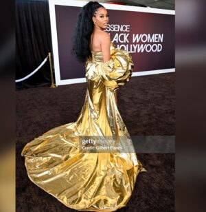 Brandee Evans Instagram - Yesterday was a dream! 
Thank you so much @Essence #EssenceBlackWomenInHollywood. 

I always leave this event feeling inspired and refueled! Thank you for the sisterly boost of love and confidence. It was so beautiful to fellowship with everyone. 🫶🏾

#essencebwih #Essence 

📸 @kellybalch 

-Stylist @mickeyboooom 
-Hair @stylesbydavonte 
-Makeup @hotlikefirre 
-Dress @jovanalouis 
-Shoes @retrofete 
-Jewelry @shopmiraco
-Nails @angel_nailsla