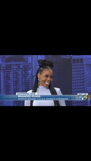 Brandee Evans Instagram - Last weekend I was invited to be the Keynote Speaker at @uofmemphis for @pauseuofm.
 
I have been manifesting doing #KeyNote speaking and I was so honored to do my first one at my Alma mater. Thank you all for having me! It was a joy and I look forward to doing more with you all. 💙

Thank you 
Videographer/photographer 📸 @jpfilmz 
Hair @texturesbytiahair 
Makeup @yanneekbrinson_
Dress @retrofete 
Jewelry  @officialladduandco
Shoes @jessicarichofficial
Nails @angel_nailsla 

#Memphis #DeltaSigmaTheta