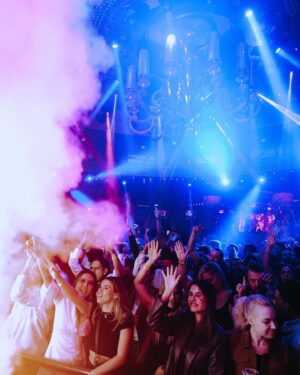 Brandi Cyrus Instagram - Last night in Vegas was UPPPPPP 🚀🚀 @xslasvegas @wynnnightlife