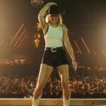 Brandi Cyrus Instagram - An emo moment in the Honkytonk 🥹🫶🏼 🎥 @alyssamariah22