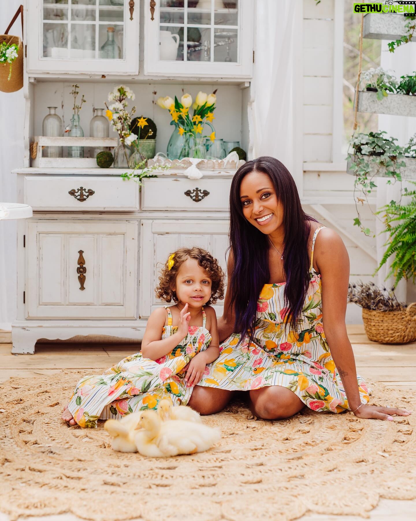 Brandi Runnels Instagram - Happy Easter friends! 1 week away!