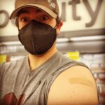 Brandon Routh Instagram - #FullyVaccinated! 2nd dose of #Moderna done! Definitely felt my body mounting a strong immune response day of, and day after, and it did not feel great. But second day was much better, and third day I was back to normal. 👍🏻 Thank you science! And humans!