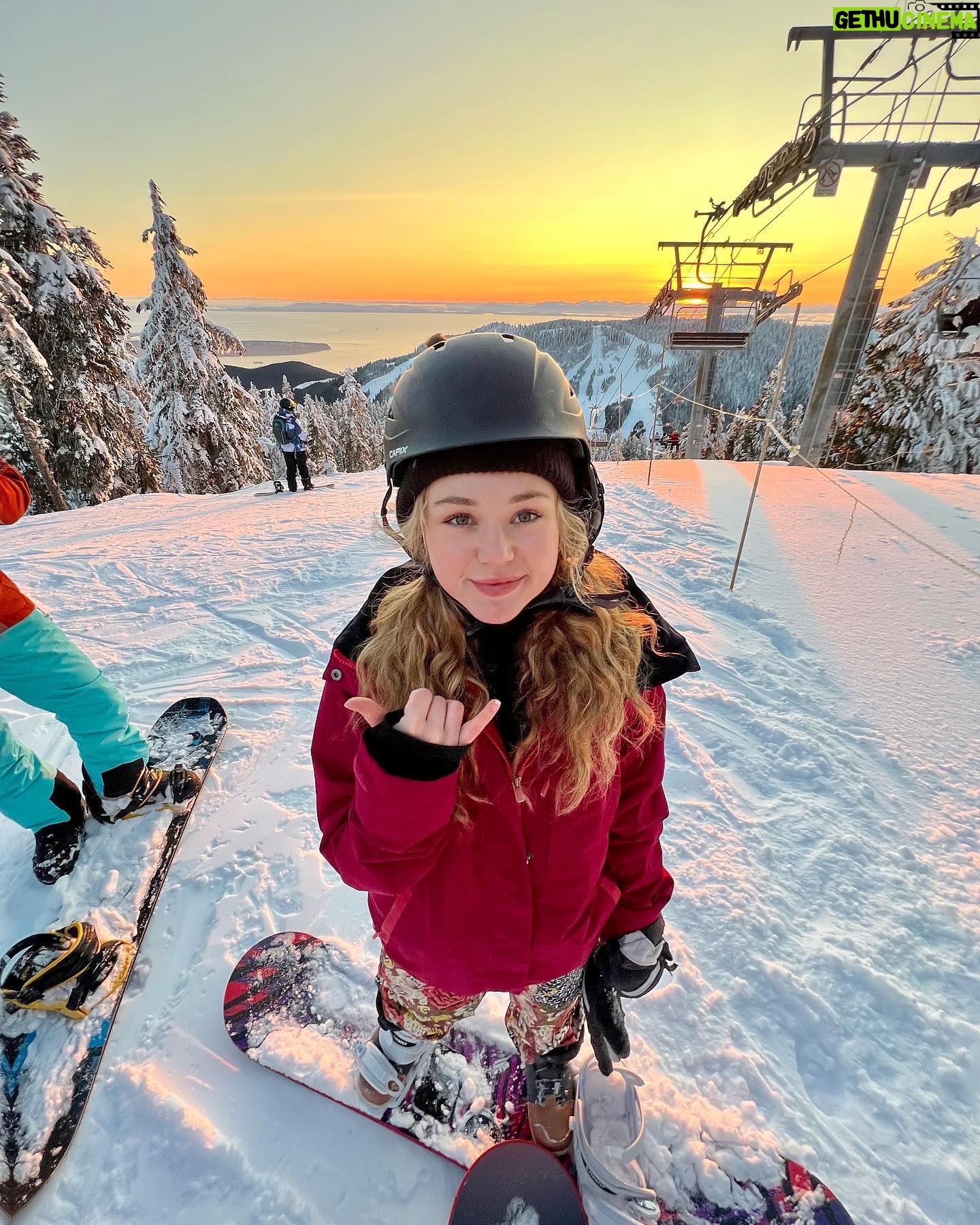 Brec Bassinger Instagram - Canada, you stole my heart 💛 Xo.