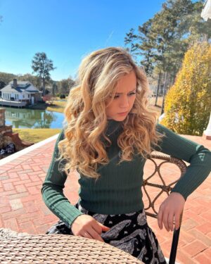 Brec Bassinger Instagram - A rogue hair can feel like a bug - trust me. 
Filming on location yesterday 😎
Xo.