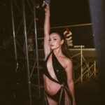 Brenda Asnicar Instagram – WOW, no tengo palabras para describir lo hermoso que fue este tour, el amor que recibí, las experiencias inolvidables, el renacimiento de un alma que junto a ustedes tiene la misión de ser feliz y recorrer el mundo recolectando alegrias y buenas experiencias… ITALIA: gracias por esta interminable e incomparable caricia a mi corazón, llena de cantos de amor, comidas insuperables, demostraciones de afecto y mucho reconocimiento al esfuerzo que vengo haciendo hace muchos años por darles todo de mi arriba de un escenario (y abajo de él también). La primera vez que tuve el honor de cantar mi último álbum @bandidarecords en un país que no es el mío, pero que también es mi #Family, fue un éxito escucharlos cantar mis canciones💗 de verdad no se imaginan lo que esto significa para mi… seguro mis más allegados,  sí. Nunca está demás decirles que sin ustedes, yo no sería nada #BANDIDATOUR

Gracias @manuelefeula @teenagedreamparty @diegozuppiroli y GRACIAS A MI TAMBIEN COMO DIRÍA SNOOP… “Lo importante y lo que nos define no es la caída, sino la fuerza con la que nos levantamos”

Ph: @matteodemi 💗🥲