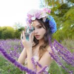 Brenda Asnicar Instagram – Deslizá y conocé La Belle Fleur Terrible, tan delicada como salvaje, irradia confianza y amor propio. Con sus notas de iris triunfante, acompañada con otras flores que anuncian la sensualidad que aporta la vainilla en el buqué. Una fragancia cremosa, dulce y carnal. 
Te animarías a probarla?
#LABELLEFLEURTERRIBLE #GAULTIERGARDEN @JEANPAULGAULTIER