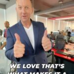 Brett Lee Instagram – Here’s the 2nd part of going behind the scenes at @officialjiocinema 🎬

A tour of the ‘engine room’ for you all with the fantastic team working hard, where they make it all happen 🙌🏻 

#ipl2024 #jiostudios #iplonjiocinema #reels #studiotour