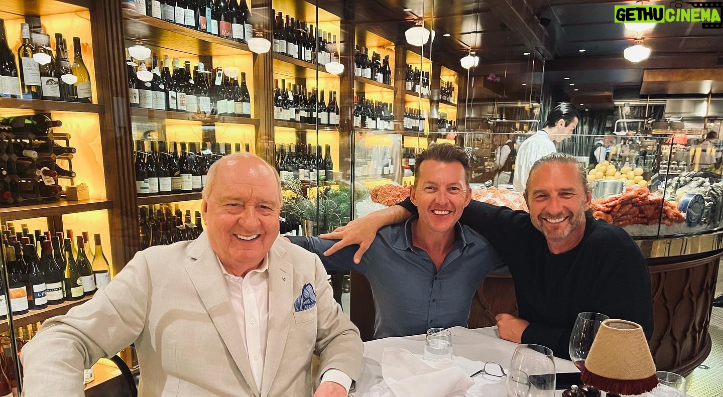Brett Lee Instagram - Caught up with these two legends today @justinhemmes & @alanjonesao @merivale ! Always a pleasure 🙌🏻