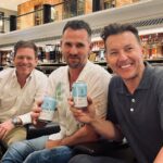 Brett Lee Instagram - Love catching up with my mates and sharing a nice cold beer ! @graemesmith49 @officialgraemeswann @eoinmorgan16 & the Wild Thing Shaun Tait! Great news that @sydneybeerco is coming to 🇮🇳 soon 🍻