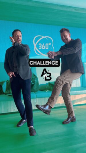 Brett Lee Instagram - 🆕💥”The competitive juices of South Africans and Australians” 
 
It’s 🅰️ 🆚 🅱️ in the #360challenge 🔄👊🏻
First of many 😎

What new challenge would you like @brettlee_58 and I to do? Tell us in the comments! 👇🏻

#reelsinstagram #challengereels #mannequinchallenge #cricketlovers #ipl2024 #reels